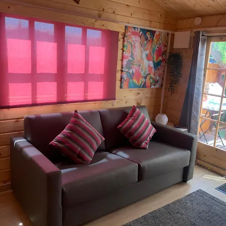 The Lodge Cho